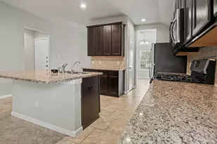 4014 Emperor Valley Ln, Baytown, TX 77521 - Photo 10