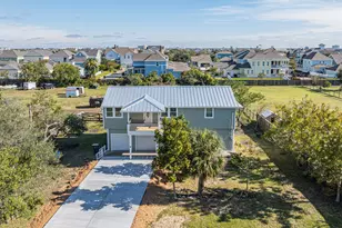 2118 103rd St, Galveston, TX 77554 - Photo 2