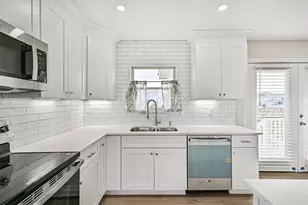 2118 103rd St, Galveston, TX 77554 - Photo 14