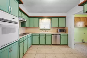411 County Rd 912A, Brazoria, TX 77422 - Photo 10
