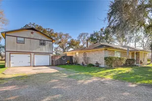 411 County Rd 912A, Brazoria, TX 77422 - Photo 2