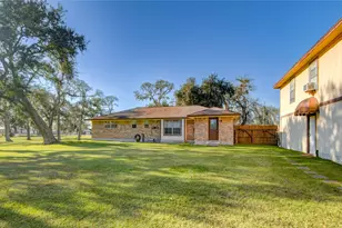 411 County Rd 912A, Brazoria, TX 77422 - Photo 30