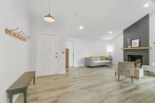 3615 Mayfield Oaks Ln, Houston, TX 77088 - Photo 4