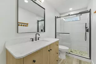 3615 Mayfield Oaks Ln, Houston, TX 77088 - Photo 32