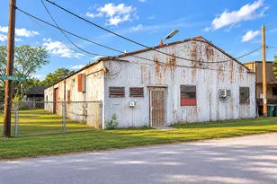 7903 Leander St, Houston, TX 77012 - Photo 8