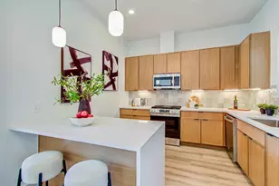 737 W 21st St, Houston, TX 77008 - Photo 18