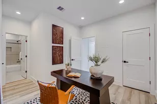 737 W 21st St, Houston, TX 77008 - Photo 8