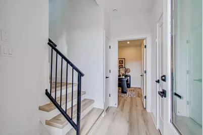 737 W 21st Street, Houston, TX 77008 - Photo 6