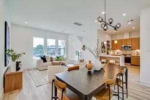 737 W 21st St, Houston, TX 77008 - Photo 12