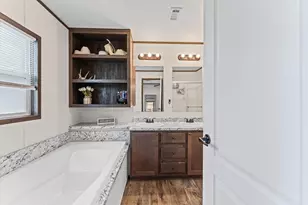 300 County Rd 3554, Cleveland, TX 77327 - Photo 14