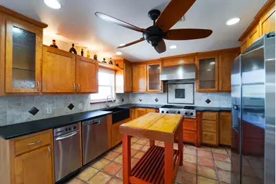 557 Pompano Street, Hitchcock, TX 77563 - Photo 18