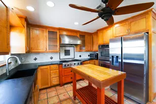 557 Pompano St, Hitchcock, TX 77563 - Photo 20