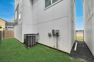 2920 Nance St, Houston, TX 77020 - Photo 40