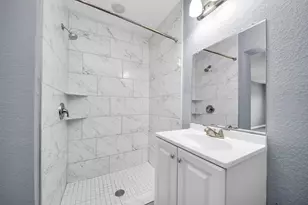 2102 Dewberry Ln, Pasadena, TX 77502 - Photo 8