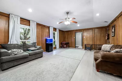 1619 Cr 387 -Marilyn St, Alvin, TX 77511 - Photo 10