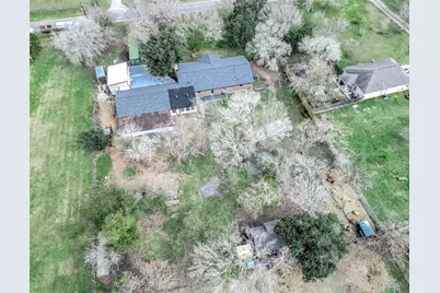 1619 Cr 387 -Marilyn St, Alvin, TX 77511 - Photo 48