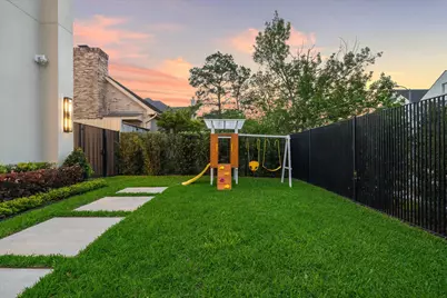 7 Lana Lane, Houston, TX 77027 - Photo 4