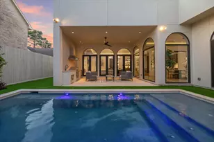 7 Lana Ln, Houston, TX 77027 - Photo 18