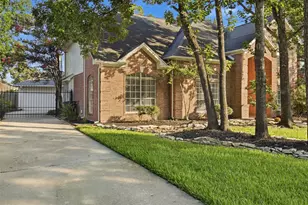 323 Magic Oaks Ct, Spring, TX 77388 - Photo 2