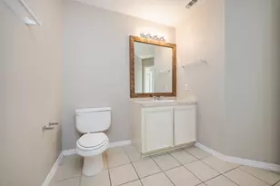 4624 Larkspur St, Houston, TX 77051 - Photo 38