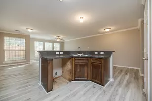 4624 Larkspur St, Houston, TX 77051 - Photo 14