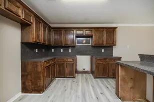 4624 Larkspur St, Houston, TX 77051 - Photo 12