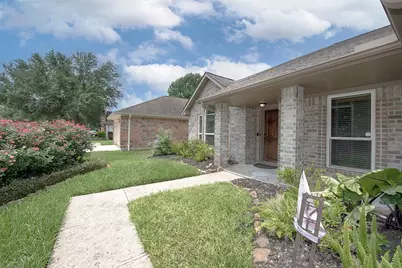 4714 Widerop Lane, Friendswood, TX 77546 - Photo 4
