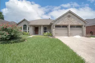 4714 Widerop Ln, Friendswood, TX 77546 - Photo 1