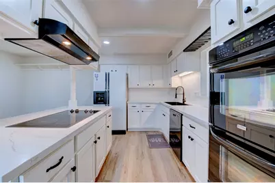 1365 Chardonnay Drive, Houston, TX 77077 - Photo 32