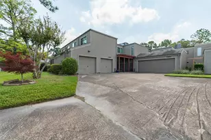 1365 Chardonnay Dr, Houston, TX 77077 - Photo 10