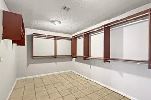 10437 Wolbrook St, Houston, TX 77016 - Photo 10