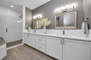 5605 Darling St, Houston, TX 77007 - Photo 34