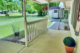 123 Sea Gull Dr, Livingston, TX 77351 - Photo 2