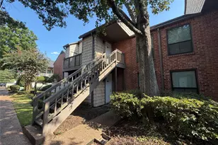 2829 Timmons Ln, Houston, TX 77027 - Photo 2