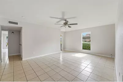 5667 Birchmont Drive #F, Houston, TX 77091 - Photo 4