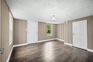 2024 Des Jardines St, Houston, TX 77023 - Photo 10