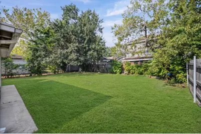 2024 Des Jardines Street, Houston, TX 77023 - Photo 18