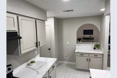 10106 Hillridge Road, La Porte, TX 77571 - Photo 10