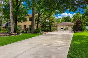 17523 Spicewood Springs Ln, Spring, TX 77379 - Photo 2
