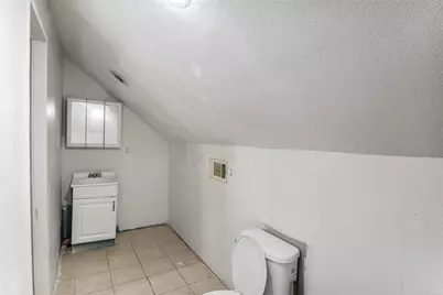 318 Dehart Street, Liverpool, TX 77577 - Photo 18