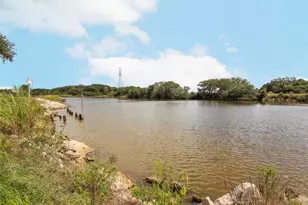 318 Dehart St, Liverpool, TX 77577 - Photo 22