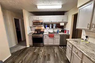 104 Trail Ride Rd, Angleton, TX 77515 - Photo 6