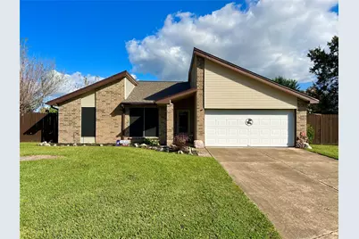 104 Trail Ride Road, Angleton, TX 77515 - Photo 1