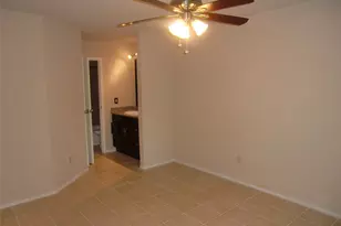 752 Memorial Mews St, Houston, TX 77079 - Photo 16