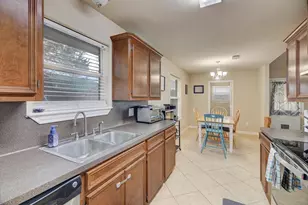 212 Hickory St, Sweeny, TX 77480 - Photo 16