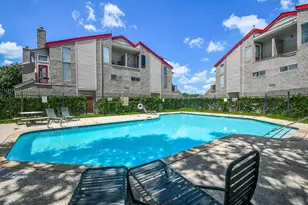 10855 Meadowglen Ln, Houston, TX 77042 - Photo 24