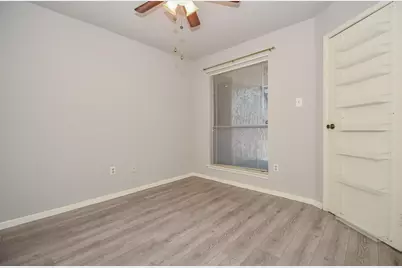 10855 Meadowglen Lane #629, Houston, TX 77042 - Photo 22