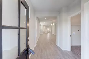 1225 Red Hills Dr, Rosharon, TX 77583 - Photo 4