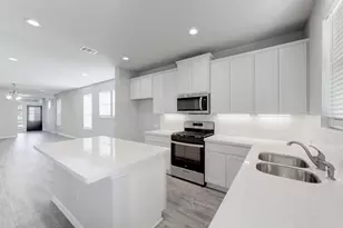 1225 Red Hills Dr, Rosharon, TX 77583 - Photo 12