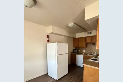 701 N Madison Street, Madisonville, TX 77864 - Photo 2